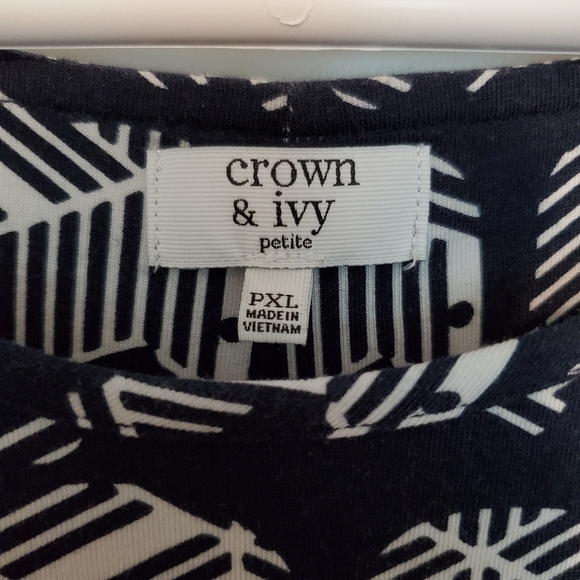 Crown and Ivy dress - Picture 2 of 4